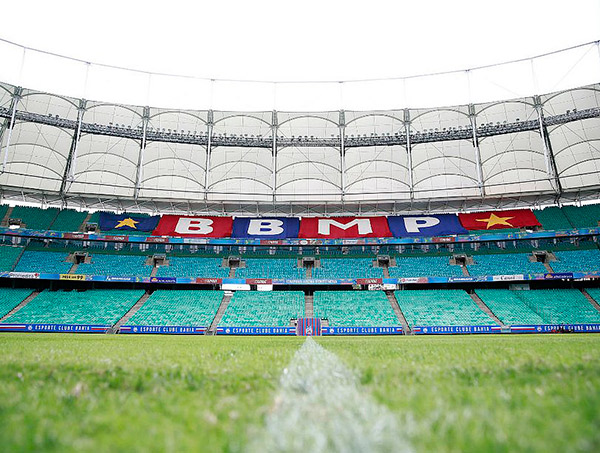 Justiça ordena que Bahia retire peças publicitárias da Fonte Nova