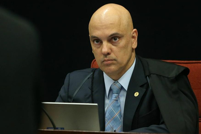 Ministro manda PF fazer buscas em 10 alvos do inquérito das fake news