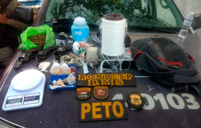 Três traficantes são mortos durante confronto com a PM em Dias d'Ávila 