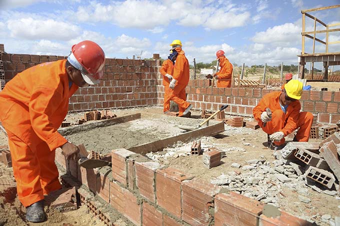 SineBahia divulga 25 vagas para servente de obras