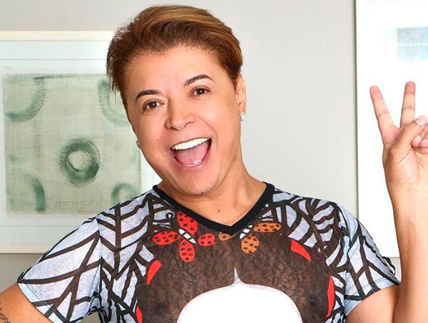 David Brazil tem carro riscado com a palavra 'racista'