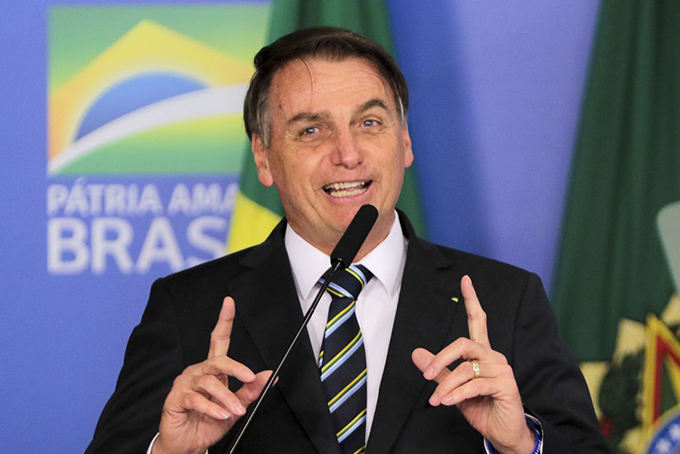 Bolsonaro: dinheiro retirado de universidades será investido na base