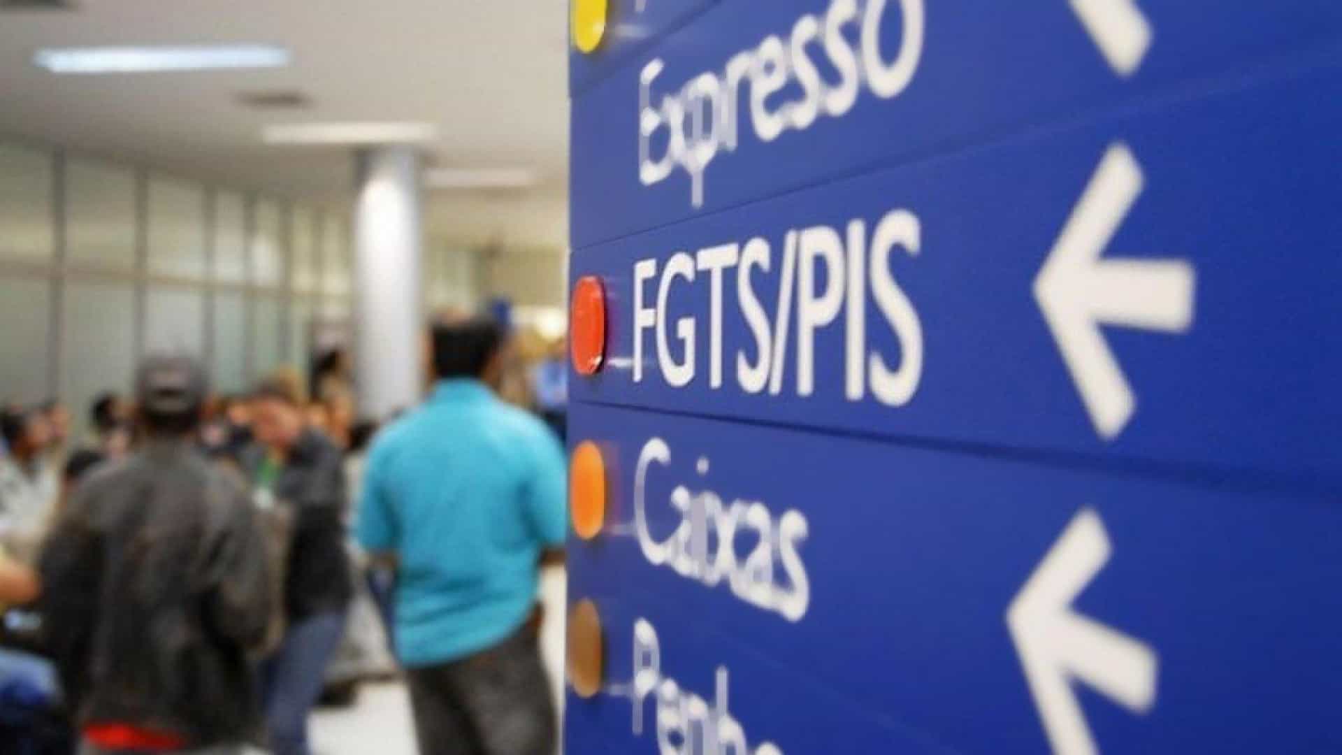 Governo avalia liberar de novo saque das contas do PIS/Pasep
