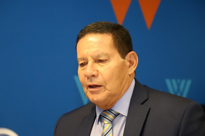 Mourão diz que disputa nos EUA fez Bolsonaro cancelar viagem a Nova York