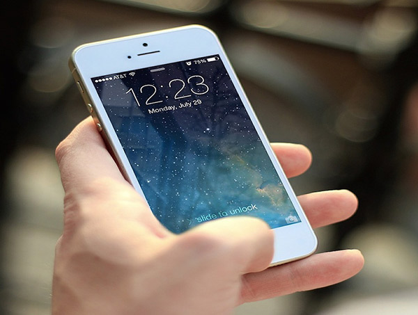 Estudantes podem renegociar Fies com Banco do Brasil pelo celular