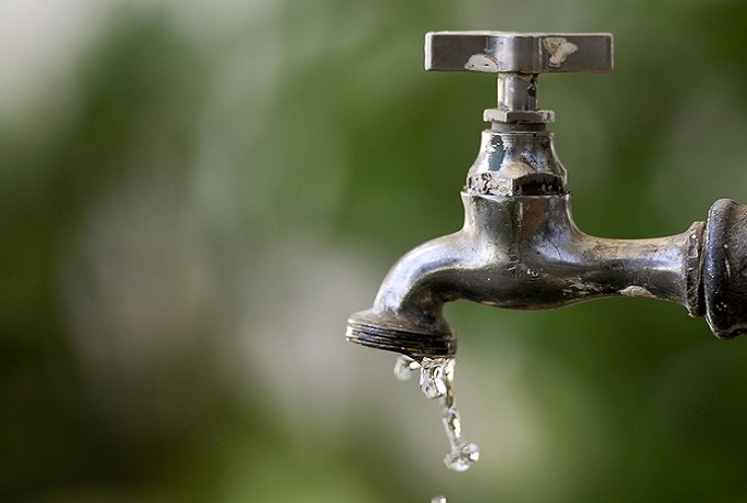 Reajuste da conta de água será de 4,7% na Bahia, diz Embasa