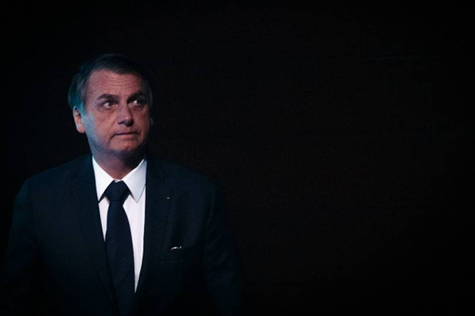 Bolsonaro chama manifestantes da educação de 'idiotas úteis'