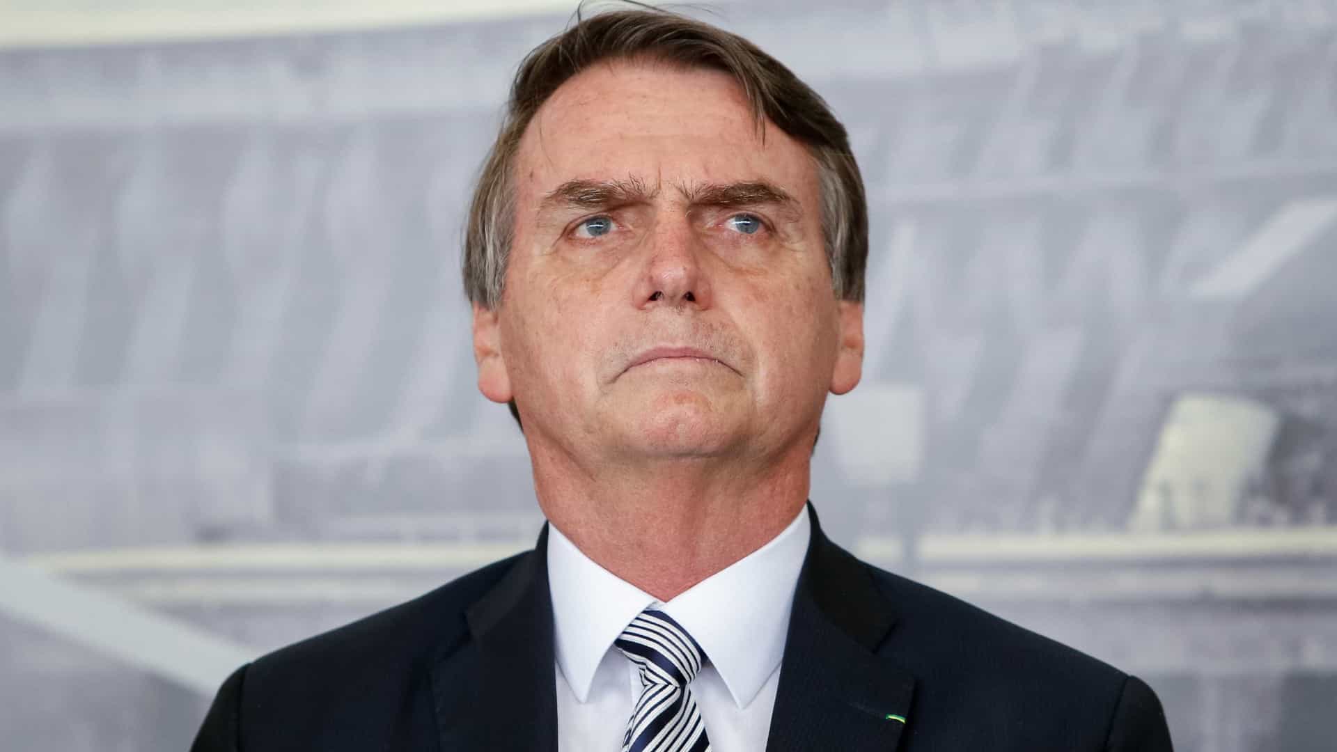 Bolsonaro sanciona projeto que anistia multas aplicadas a partidos 