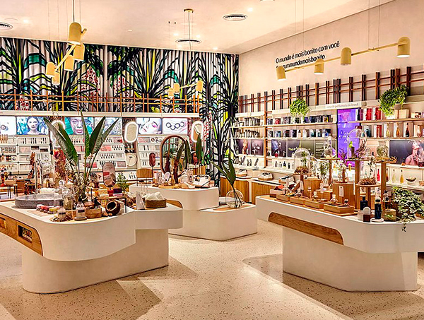 Em negócio bilionário, Natura confirma compra da Avon