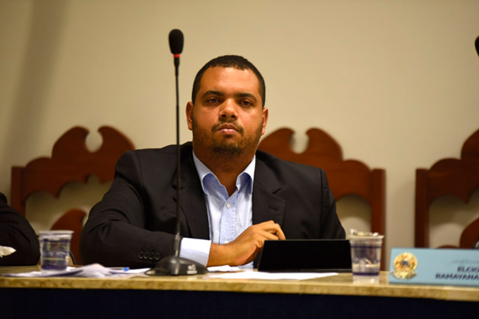 Tiago de Zezo propõe audiência pública com a Embasa 