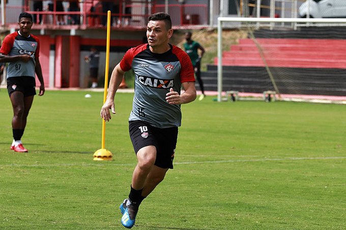 'Temos que tirar força de onde não tem', prega Ruy, do Vitória