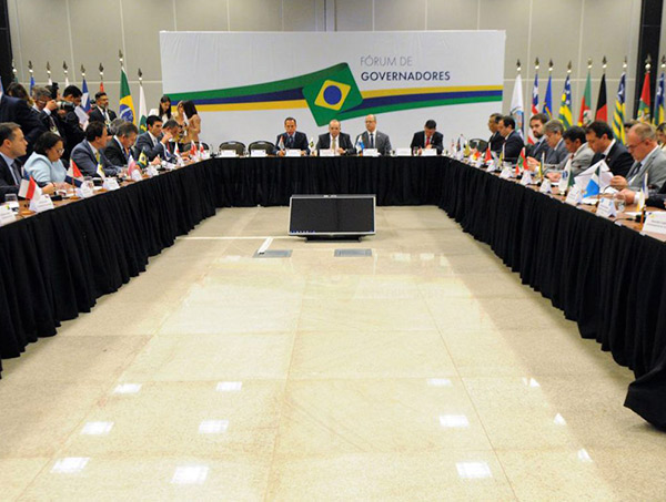 Governadores buscam 