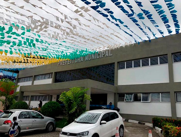Prefeitura antecipa 50% do 13º salário dos servidores