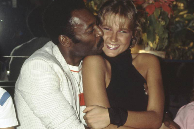 Xuxa revela que fez filme erótico para agradar Pelé