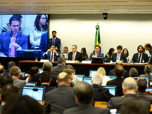 Parecer deve começar a ser discutido hoje na Câmara