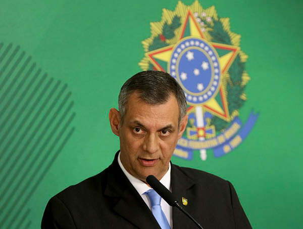 Bolsonaro ainda não decidiu sobre mudança nos Correios, diz porta-voz