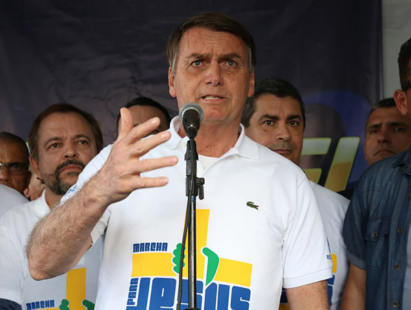 Bolsonaro: abro mão da reeleição se Brasil passar por reforma política