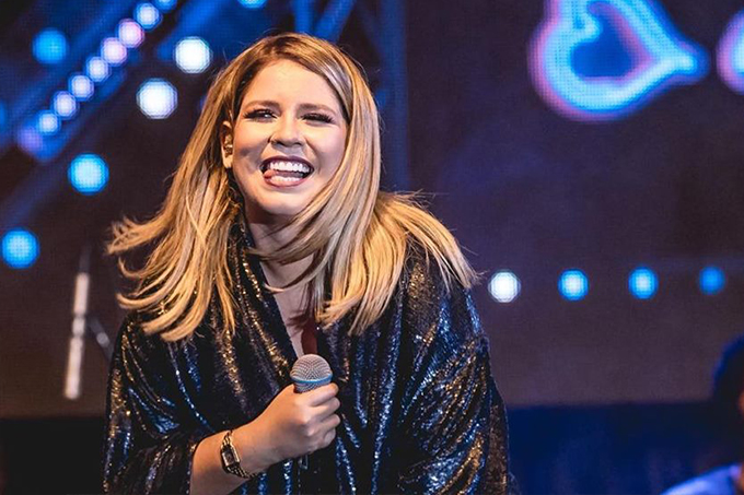Marília Mendonça está grávida do primeiro filho