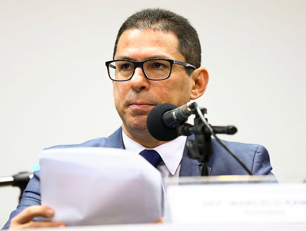 Comissão na Câmara retoma debate do parecer da reforma da Previdência