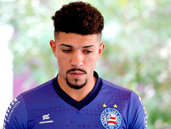 PAOK, da Grécia, encaminha contratação de Douglas Augusto, do Bahia