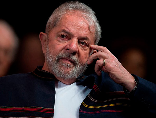 Existência de dúvida deve favorecer Lula, diz defesa