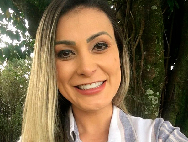 Andressa Urach remove tatuagem com nome do filho: “Me arrependo”