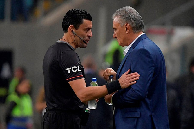 Árbitro da final da Copa América apitou Brasil x Paraguai