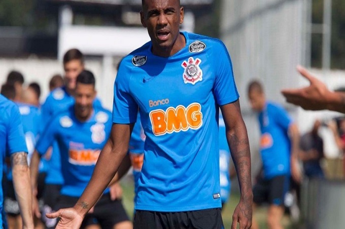 Bahia acerta contratação de zagueiro do Corinthians por empréstimo