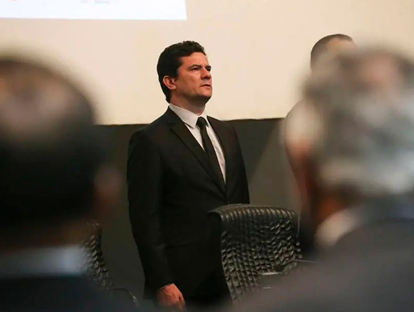 Moro terá licença de uma semana para tratar de 'assuntos particulares'