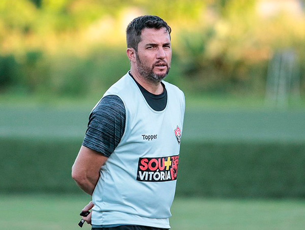 Vitória terá nove dias para se preparar até enfrentar o Criciúma