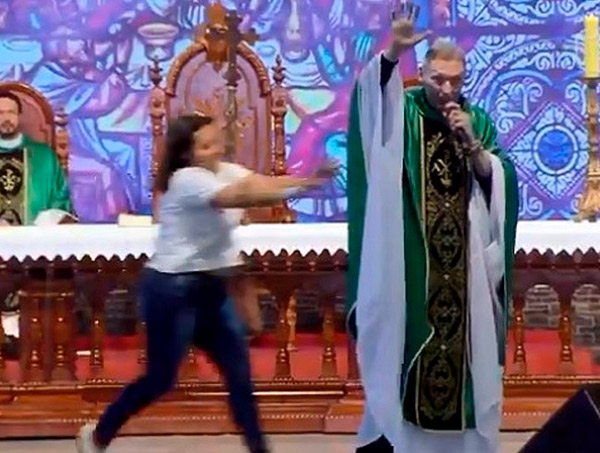 Padre Marcelo Rossi sobre empurrão: 'Fui salvo. Foi um milagre'