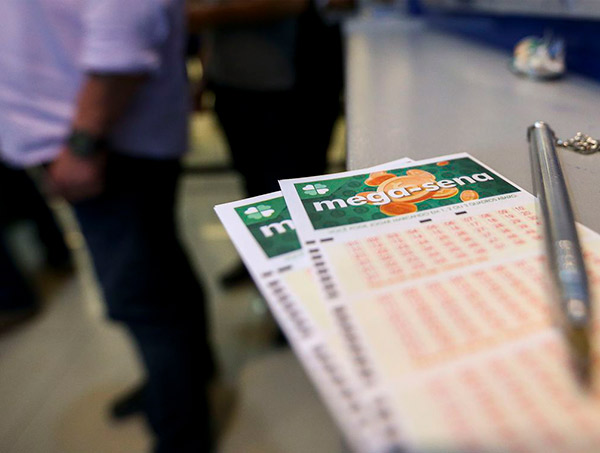 Mega-Sena acumula e vai pagar R$ 22 milhões no sábado