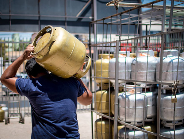 Distribuidoras poderão vender gás de cozinha diretamente ao consumidor