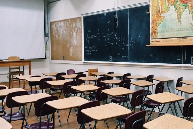 30% dos brasileiros entre 15 e 17 anos estão atrasados ou fora da escola