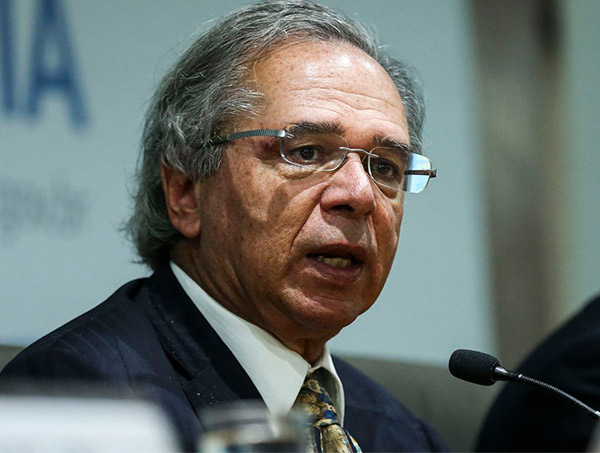 Celular do ministro Paulo Guedes é hackeado