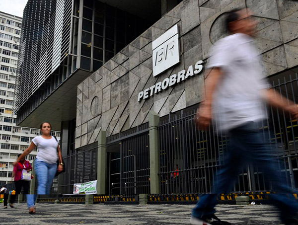 Lava Jato devolve R$ 424 milhões à Petrobras