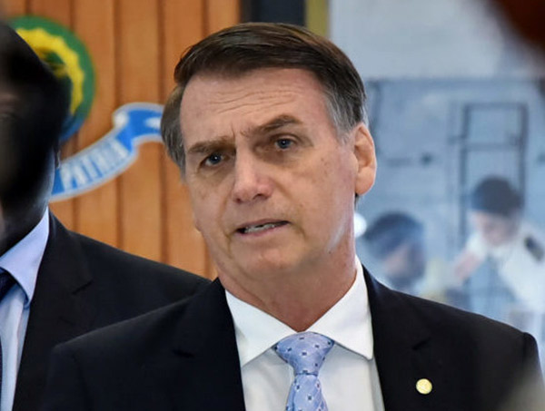 Após morte de indígena no Amapá, Bolsonaro diz ter 'intenção' de legalizar o garimpo