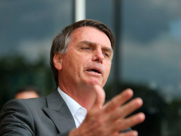 Proibido no Brasil, trabalho forçado para presos é 'sonho' de Bolsonaro