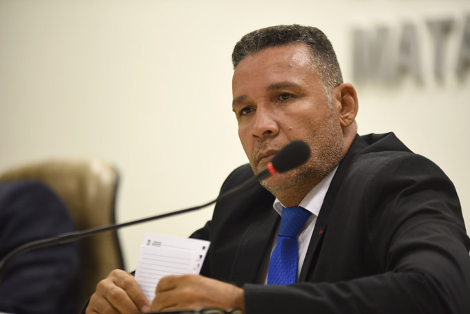 Pastor Sandro nega retorno ao grupo de Marcelo Oliveira 