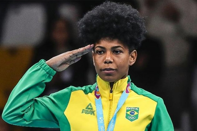 Medalhista do boxe no Pan é proibida de falar sobre racismo e feminismo