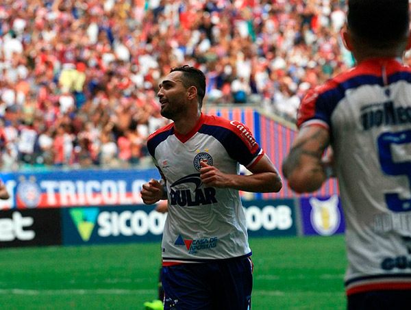 'A gente construiu o resultado', diz Gilberto após triunfo de 3x0