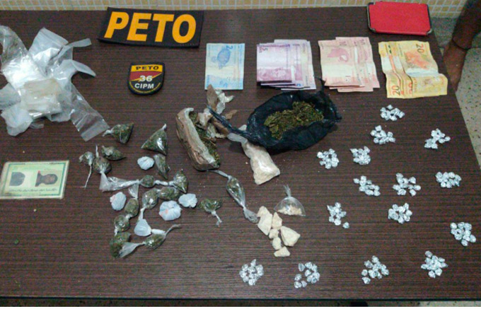 Operação da PM prende três acusados de tráfico de drogas