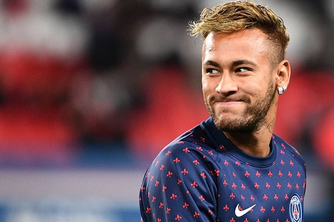 Técnico do Barcelona evita falar sobre possível volta de Neymar: 'Ele é do PSG'