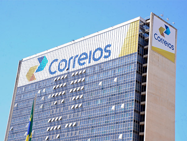Correios será a 1ª estatal privatizada pelo governo Bolsonaro