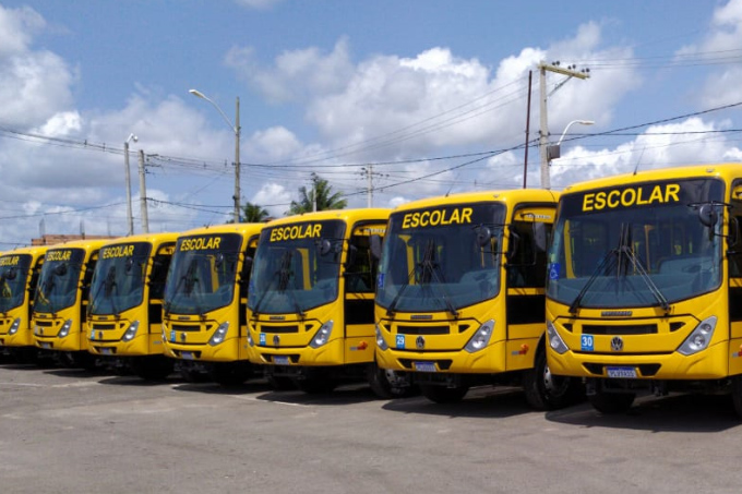 Mata de São João recebe 33 novos ônibus escolares 