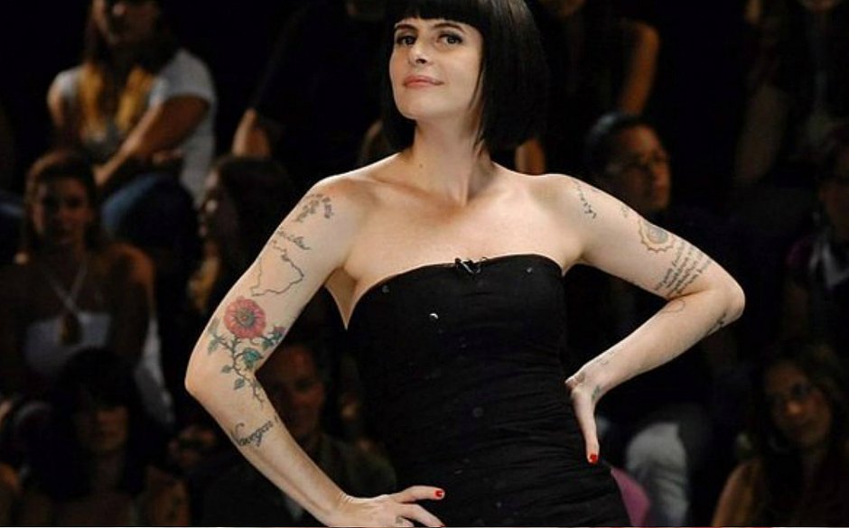 Fernanda Young morre aos 49 anos em sítio da família