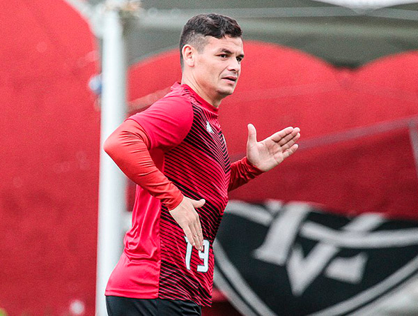 Com Ruy, Vitória está pronto para enfrentar o Coritiba