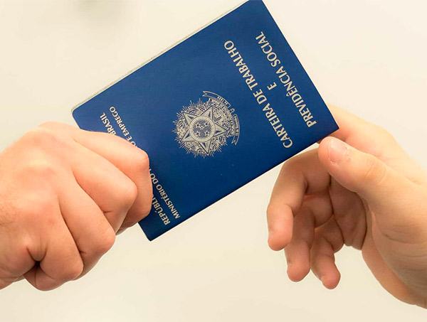 Governo prepara contrato inédito para aumentar emprego de jovens