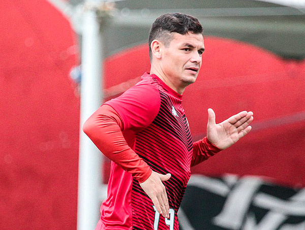 Vitória visita o Coritiba na intenção de virar o turno fora do Z4