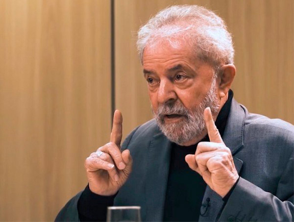 Mensagens da Lava Jato sobre morte de Marisa causam 'repulsa', diz Lula